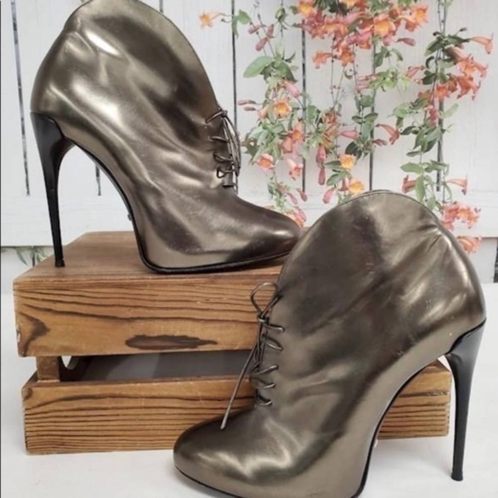 ✨Bronze Gucci Ankle Boots✨
